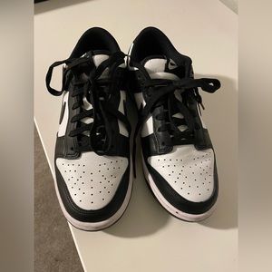 Nike panda dunk low 7.5 black and white